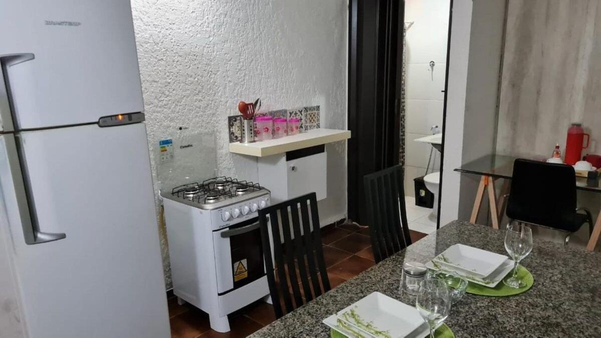 Charmoso Flat Funcional No Papicu Proximo Ao Shopping Rio Mar Сasa de vacaciones