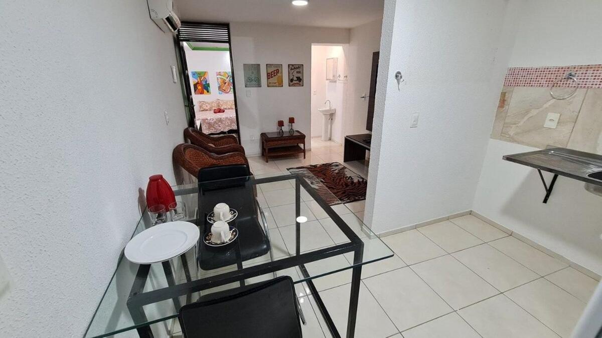 Charmoso Flat Funcional No Papicu Proximo Ao Shopping Rio Mar