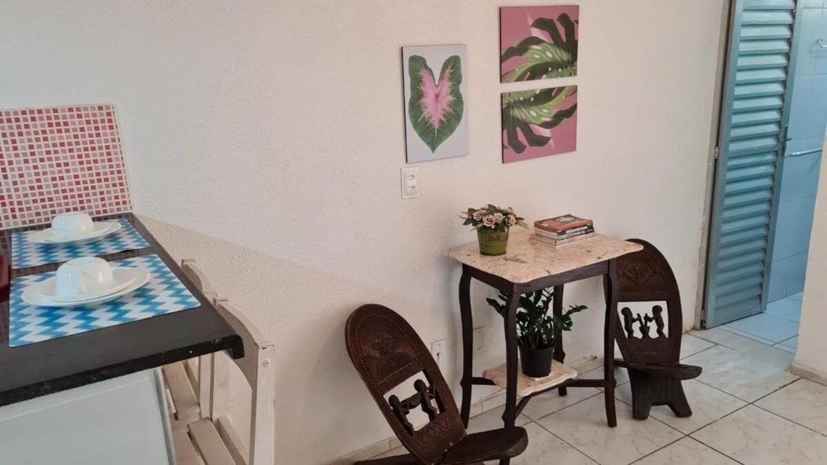 Charmoso Flat Funcional No Papicu Proximo Ao Shopping Rio Mar *